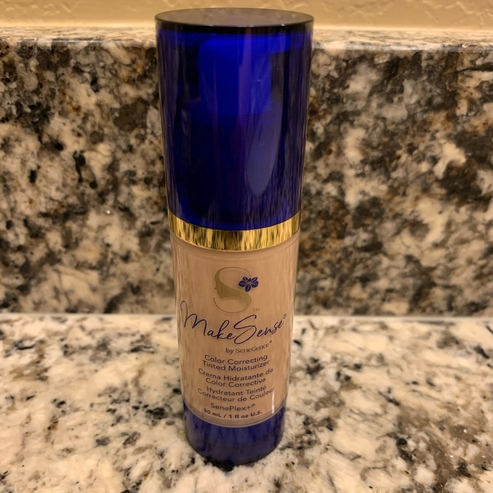 Makesense color correcting tinted moisturizer